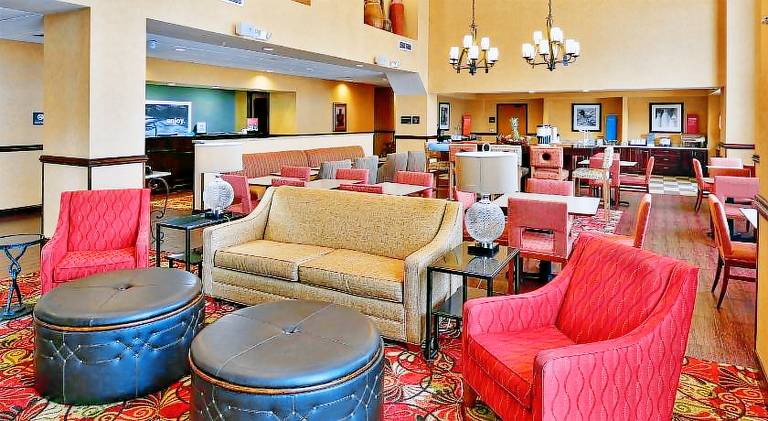 Hampton Inn & Suites Fredericksburg — photo 2