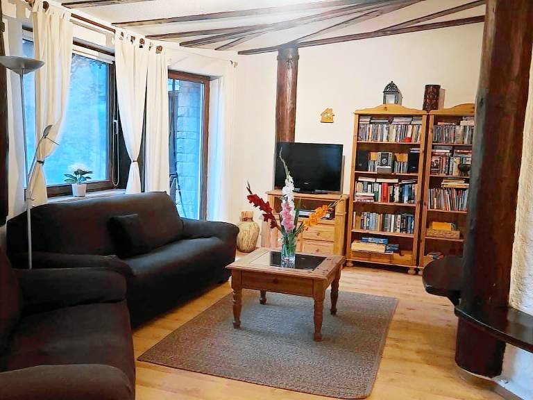 Holiday apartment with patio — photo 2