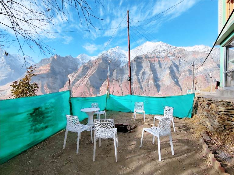 Apartment with jacuzzi, garden & patio | Suitable for remote work | Pet-friendly — photo 3