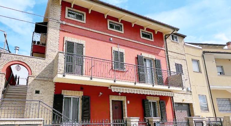 Rental apartment with 2 rooms for 3 persons — photo 4