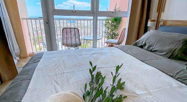 Rental apartment with pool in Taguig
