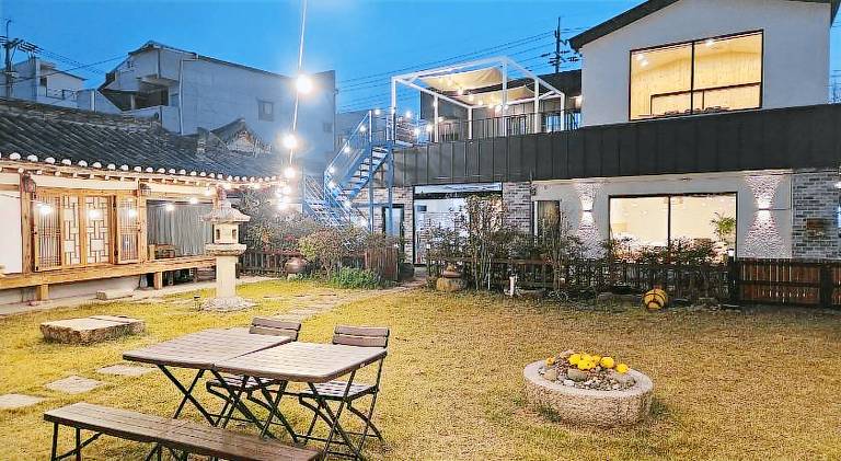 Stay33 Pet friendly house near Hwangridangil in Gyeongju