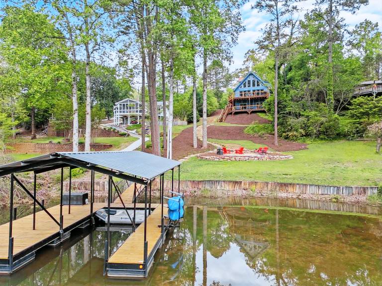 Cabin Seneca