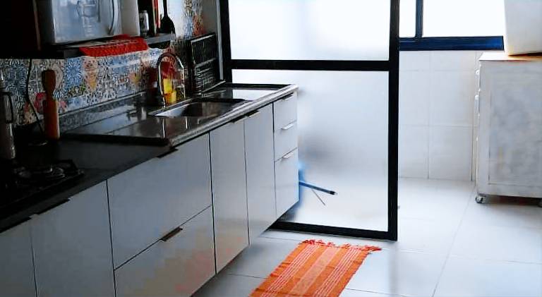 Apartment with pool — photo 5