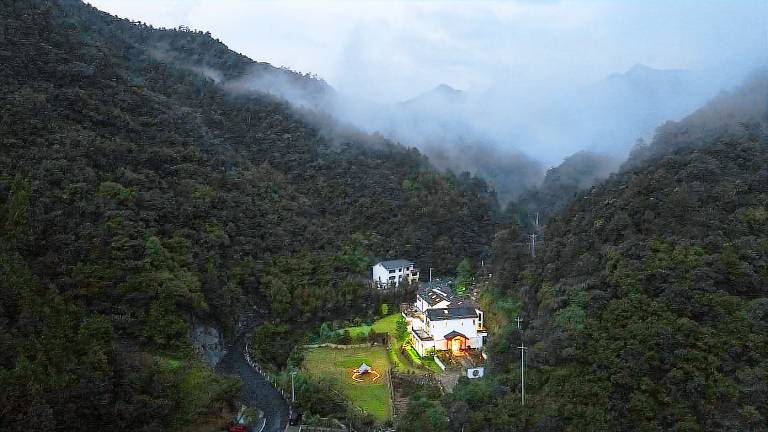 XiangLu YiMo · Valley Retreat Guesthouse in Hangzhou