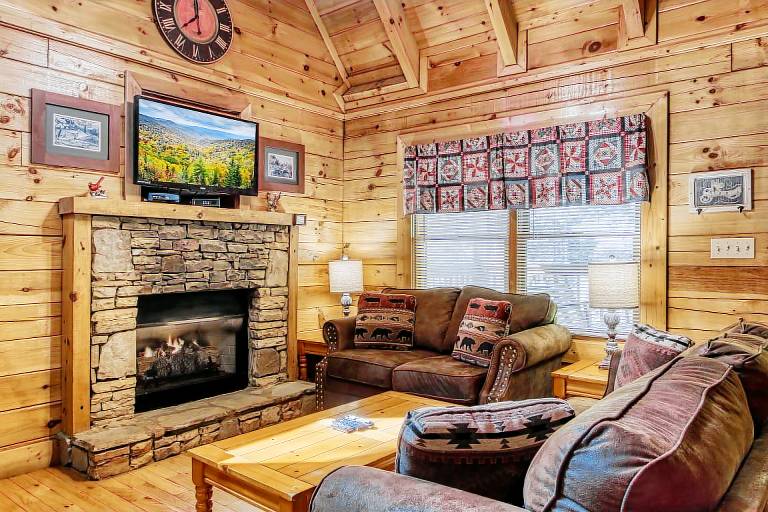 Child-friendly cabin with grill, pool & terrace | Mountain view | Pets are welcome — photo 5