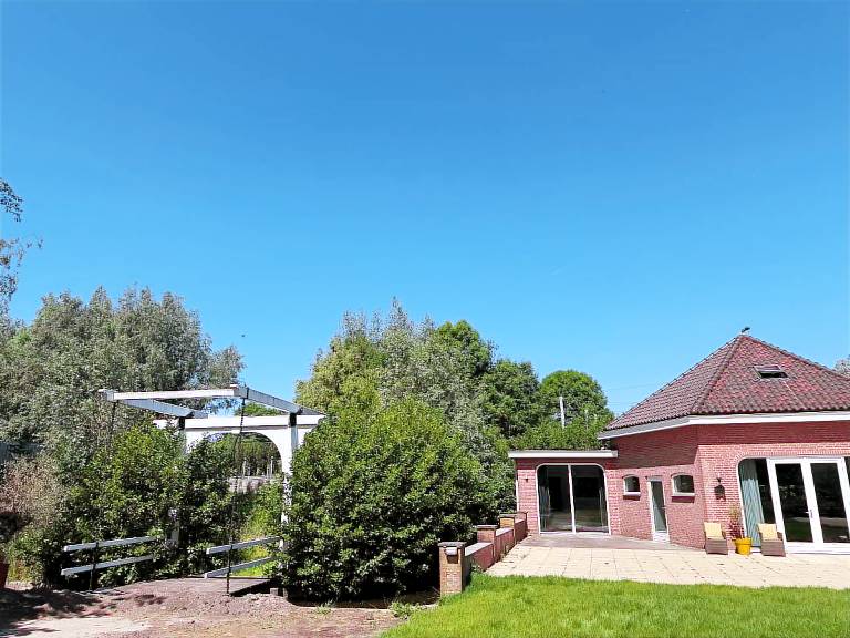 160 m&sup2; Ferienhaus