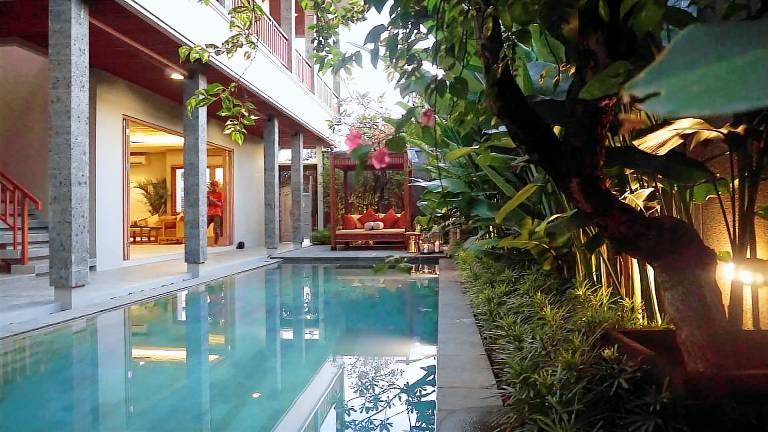 Villa with grill, yard & private pool in Canggu