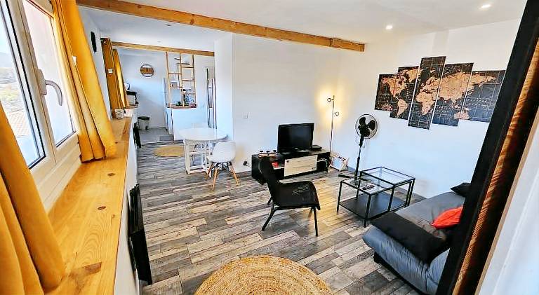 Holiday apartment with 1 room for 4 persons in Hendaye