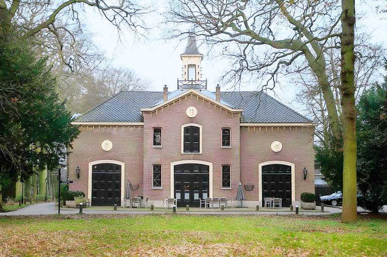 Castle Oud-Poelgeest in Leiden