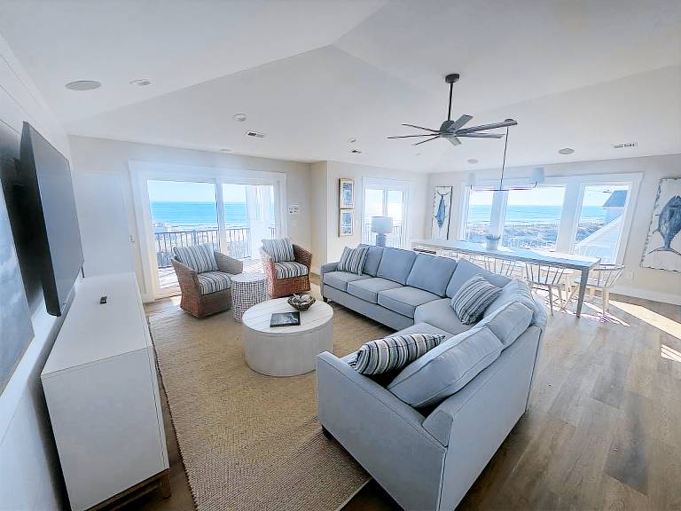 Brand New 8-Bedroom Luxury Retreat Semi-Oceanfront Pool • Hot Tub • Tiki Bar • Ocean Views — photo 4