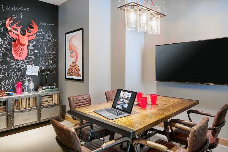 Moxy Seattle Downtown — photo 4