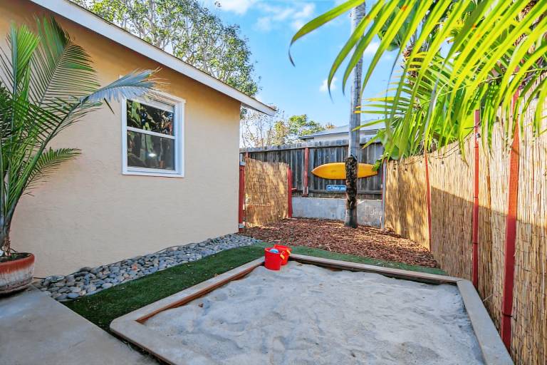 House with 2 rooms for 5 persons — photo 4