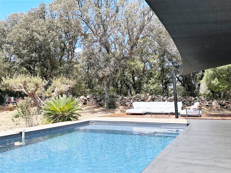 Children-friendly big villa with garden, terrace & private pool | Mountain view | Pets allowed — photo 2