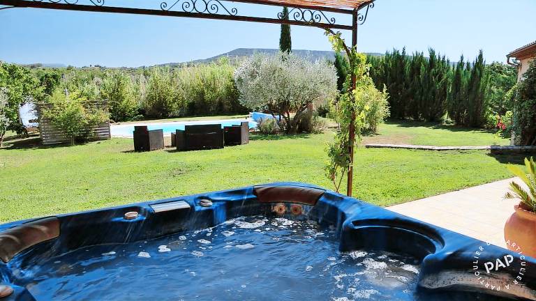 Vacation home with terrace, private pool & garden — photo 2