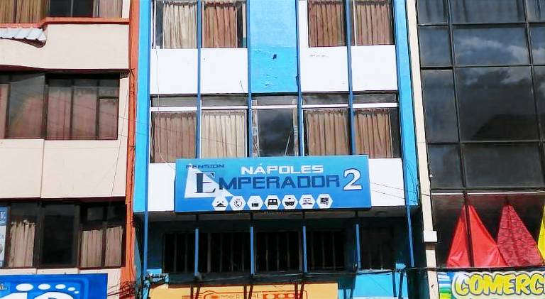 Napoles Emperador II in Ambato