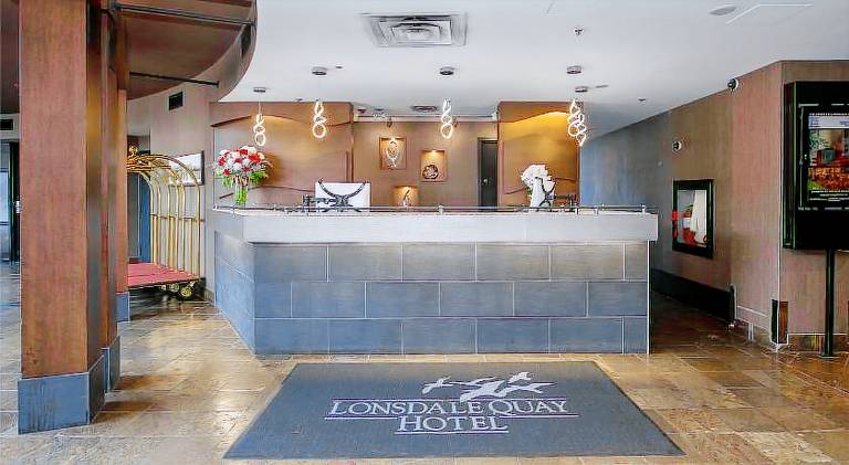 Coast Lonsdale Quay Hotel — photo 4
