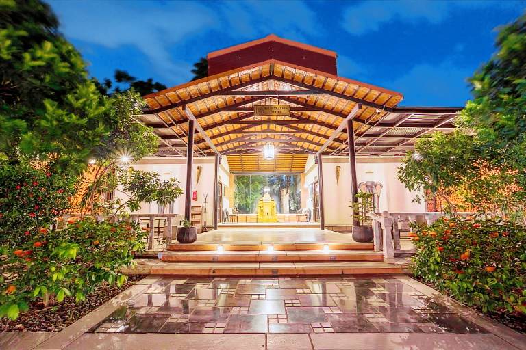 Nirantara Resort and Spa in Bengaluru