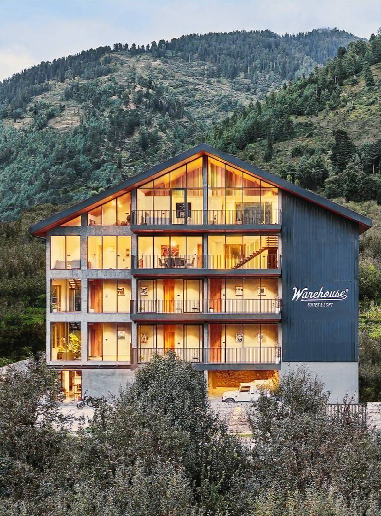 Komfort Room at Warehouse Suites & Loft in Manali