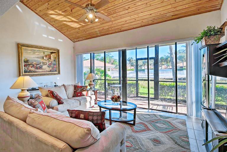 1 Mi to PGA Golf: Retreat w/ Pool in Palm Beach — photo 4