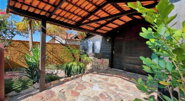 Vacation home with jacuzzi, patio & garden | Pets allowed — photo 5
