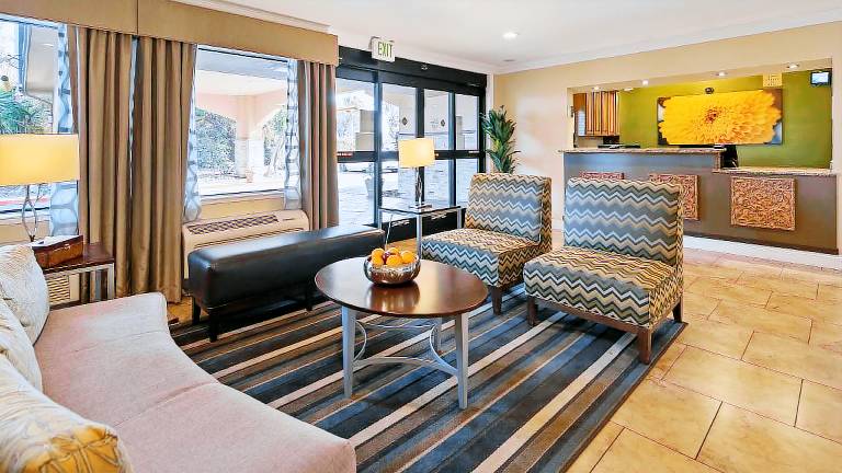 Best Western Plus Pleasanton Inn — photo 2