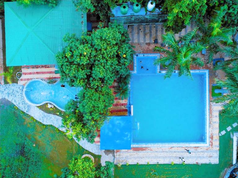 Resort  Ramnagar