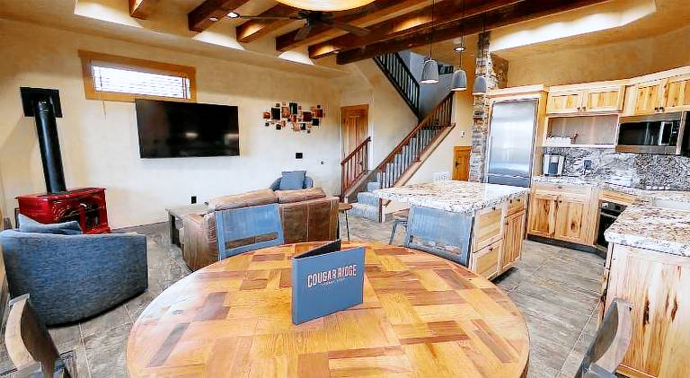 Cougar Ridge Resort — photo 3