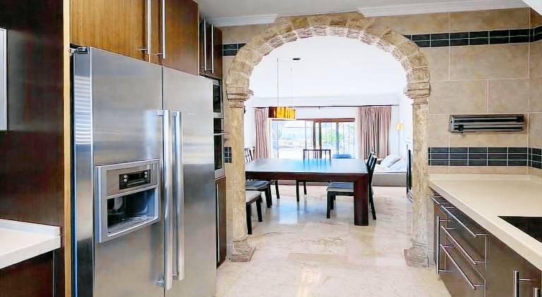Charming vacation home with pool | Pet-friendly — photo 5