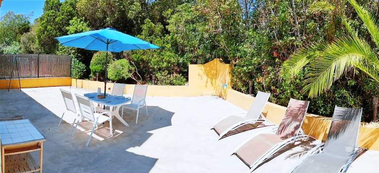 Modern cocoon with garden and beautiful sea view — photo 4