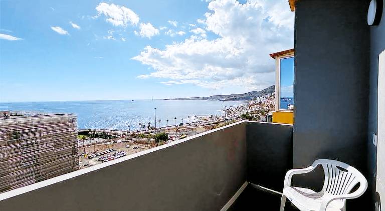 Rental apartment with terrace — photo 3