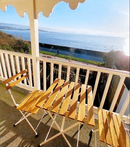 Bed and breakfast  The Mumbles