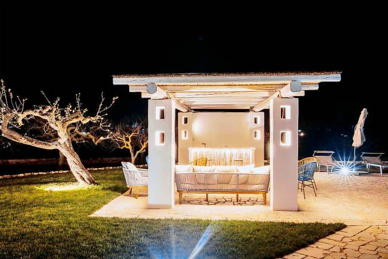 Esclusivi trulli con piscina riscaldata ad un passo dal mare. — photo 3