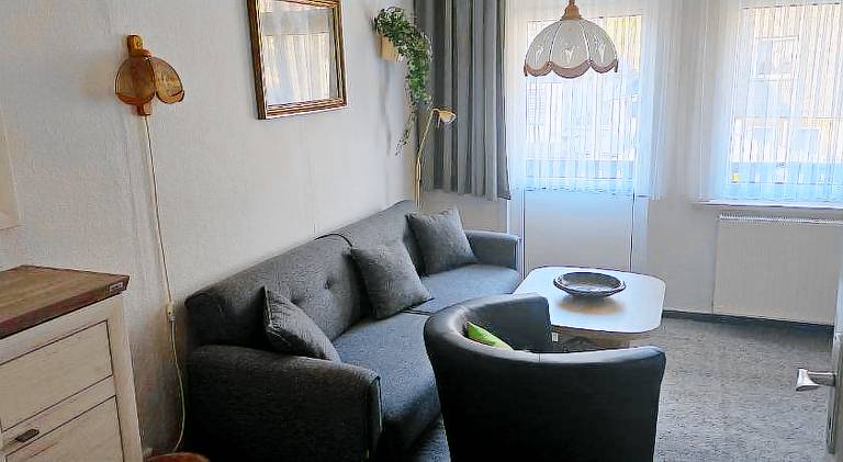 Rental apartment with yard, grill & patio | Pets are welcome — photo 2