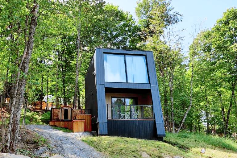 Mont Tremblant Glamping Pod with Amazing Nature Views