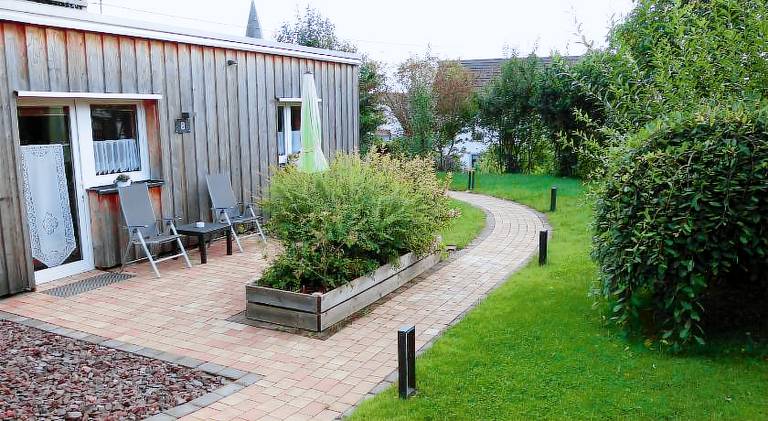 Apartment with terrace, garden & grill — photo 4