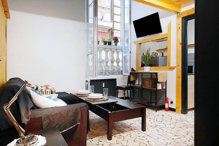 Wonderful apartment with fast internet | Next to Piazza De Ferrari | City view | Good for workation | Pets allowed — photo 3