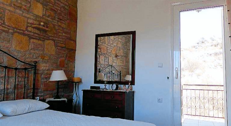 Lovely apartment with yard & patio | Pet-friendly — photo 2