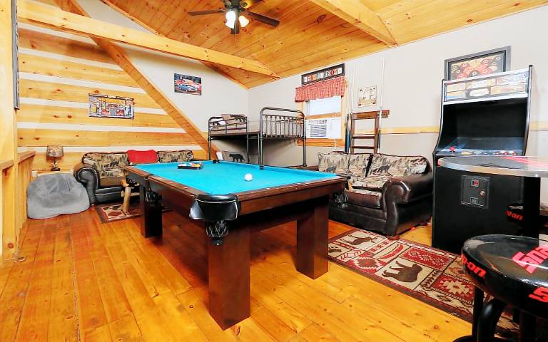 Sweet Annie - Outdoor Hot Tub, Pool Table, Arcade Games Mountain Views! — photo 2