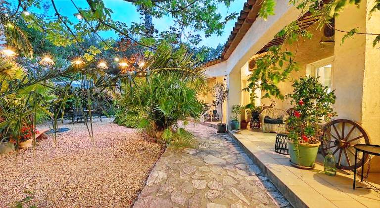 Rental apartment with pool, yard & terrace | Pets are welcome — photo 5