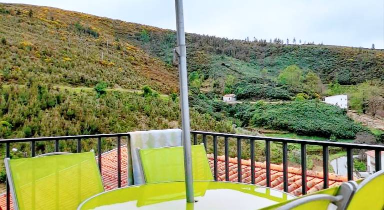 House with patio — photo 5