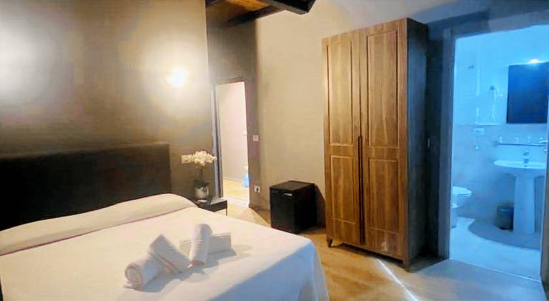 Bed and breakfast  Florence
