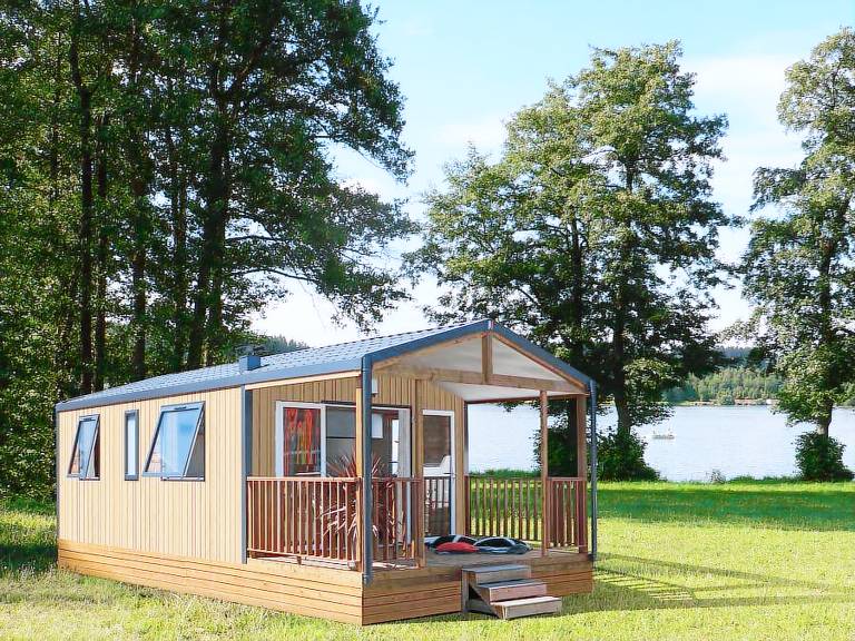 Mobile home with heated pool — photo 5
