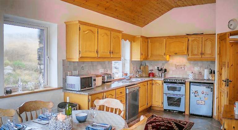 House with 3 rooms for 6 persons — photo 4