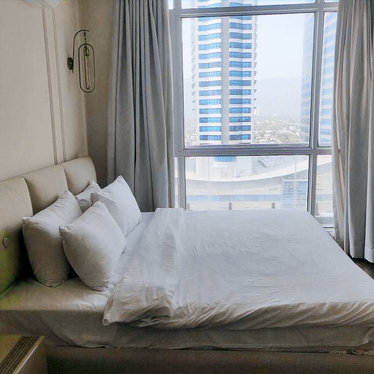Apartment F 8/4