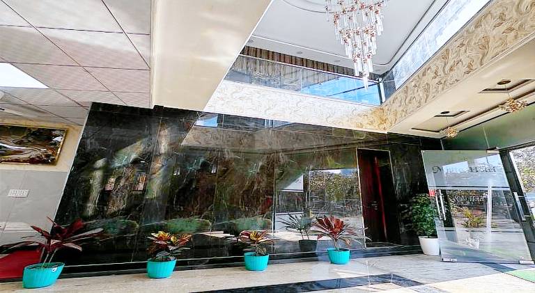 Minta Hotel and Banquet — photo 2