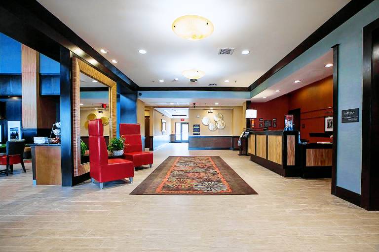 Hampton Inn & Suites Toledo/Westgate — photo 3