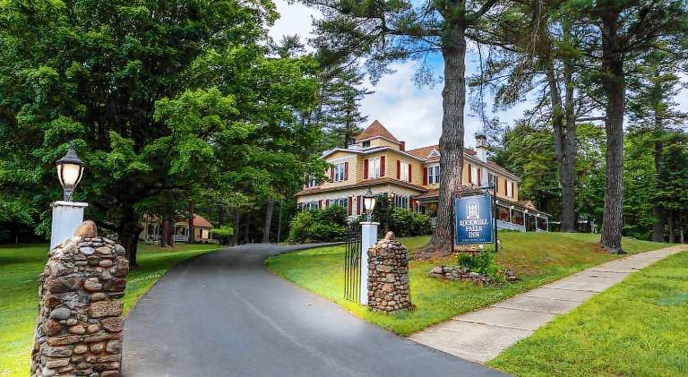 Rockwell Falls Inn and Wine Bar
