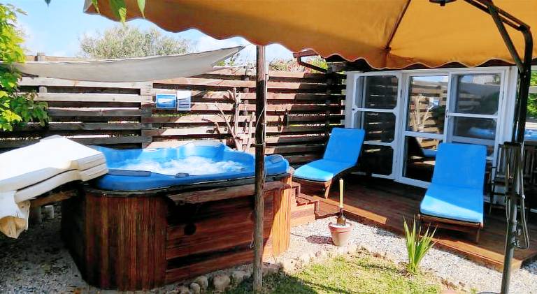 Child-friendly beautiful villa with jacuzzi, patio & barbeque | Dogs allowed — photo 3