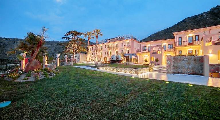 Best Western Plus Hotel Terre di Eolo in Patti